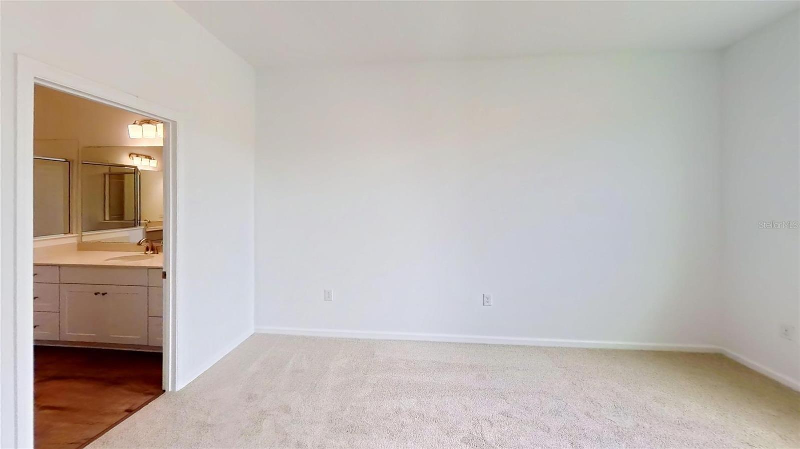 6217 Sanders Grove, Okahumpka, FL 34762