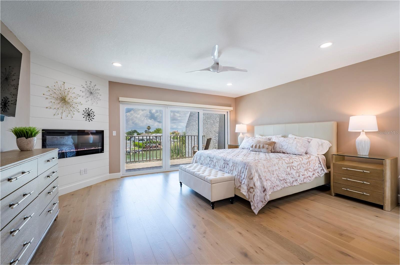 218 Skiff, Clearwater Beach, FL 33767