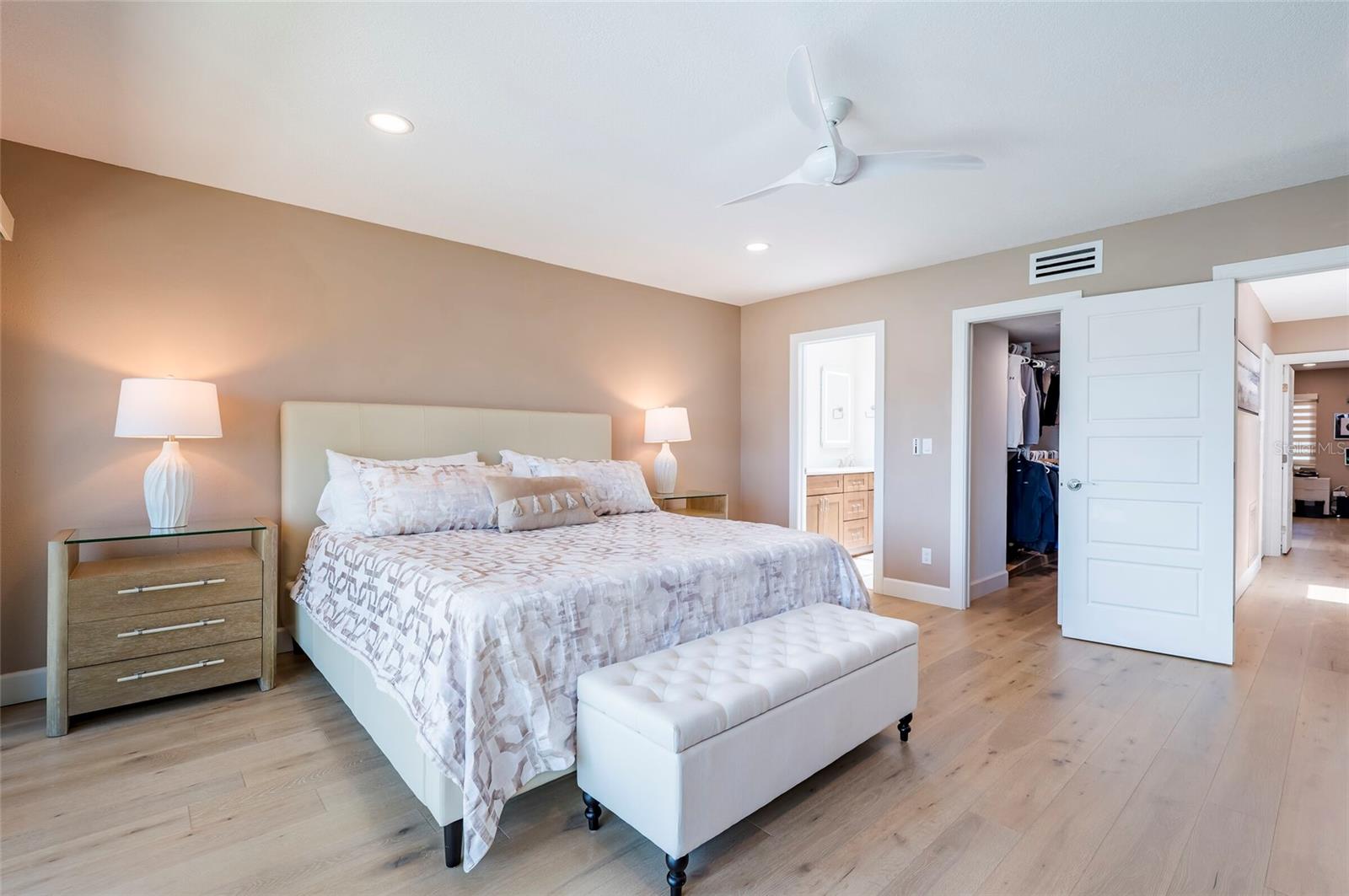 218 Skiff, Clearwater Beach, FL 33767