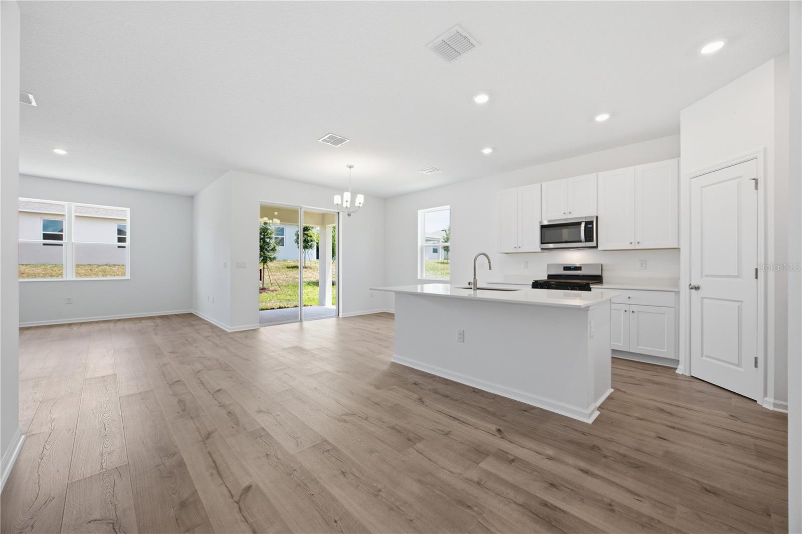 5715 Hiawassee, Okahumpka, FL 34762
