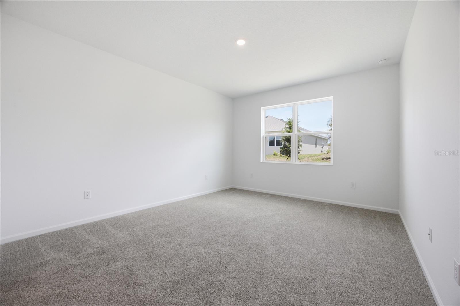 5715 Hiawassee, Okahumpka, FL 34762