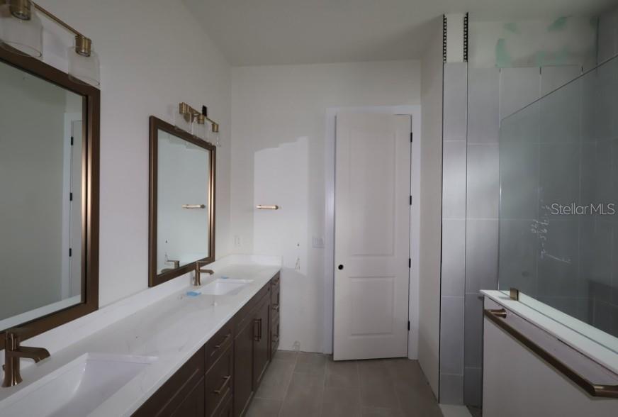 1002 Charter, Tampa, FL 33603