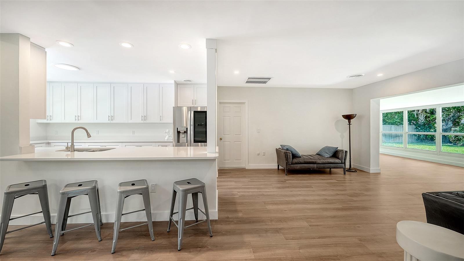 2465 Foster, Sarasota, FL 34239