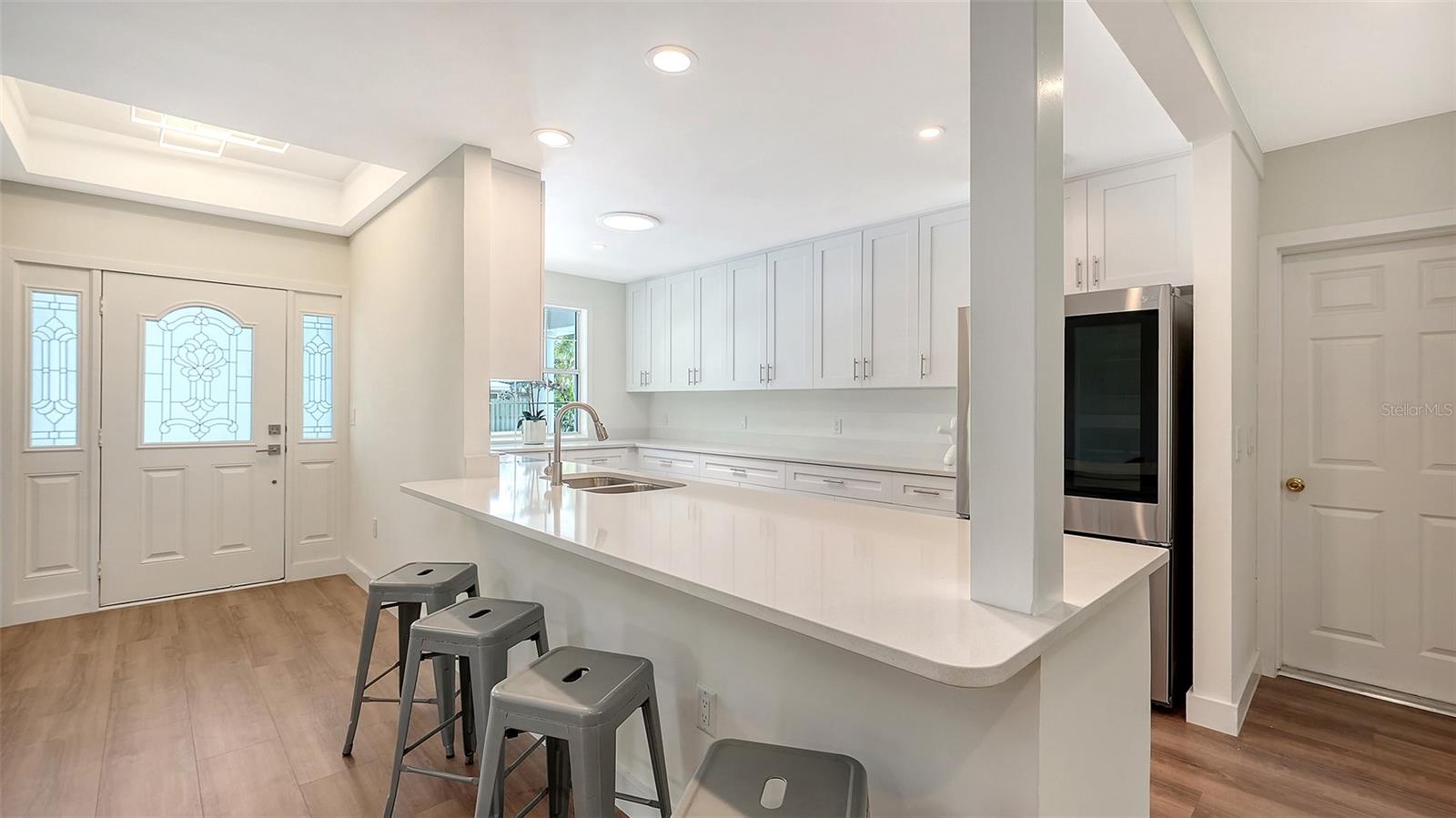 2465 Foster, Sarasota, FL 34239