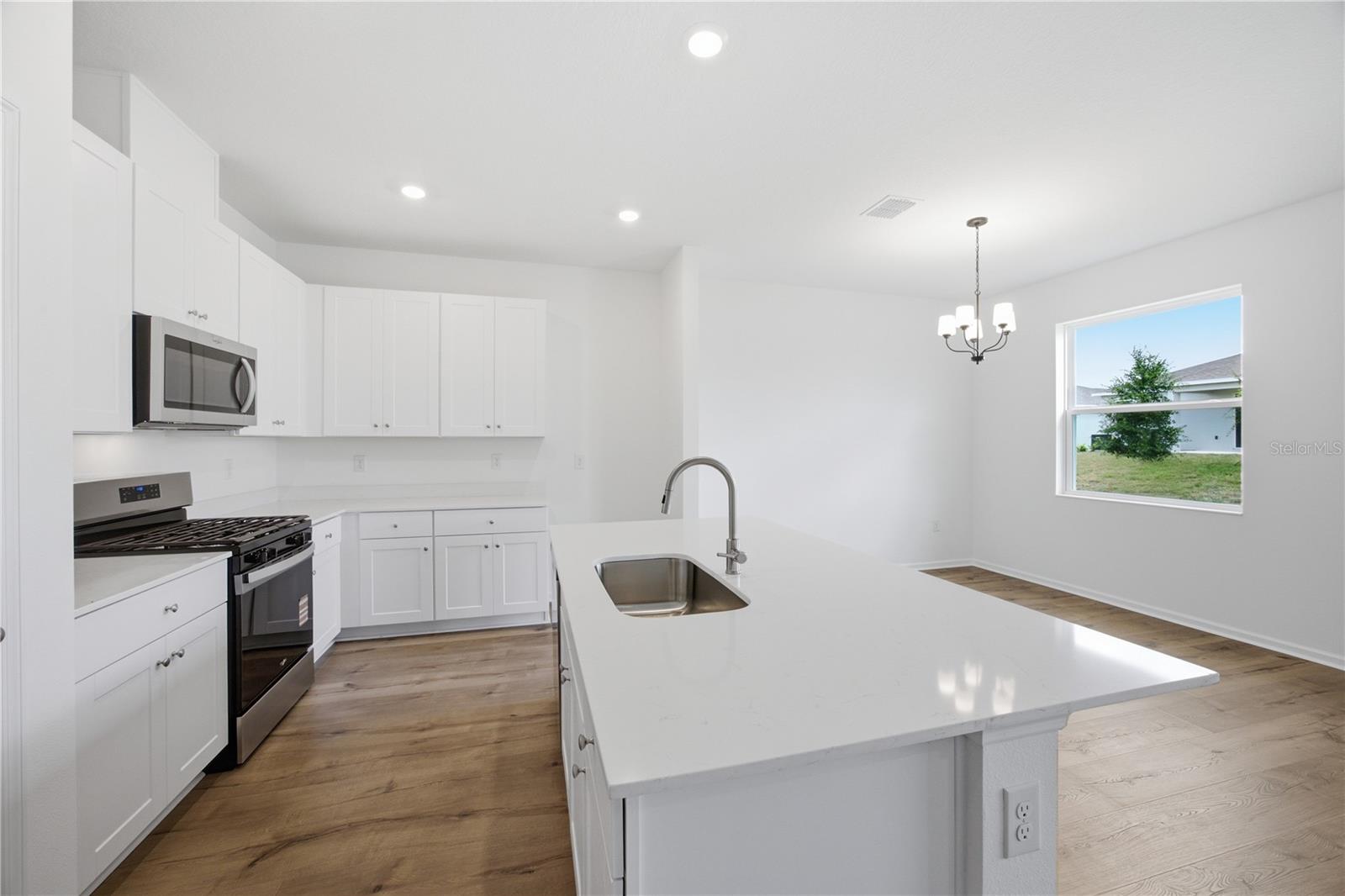 5727 Hiawassee, Okahumpka, FL 34762