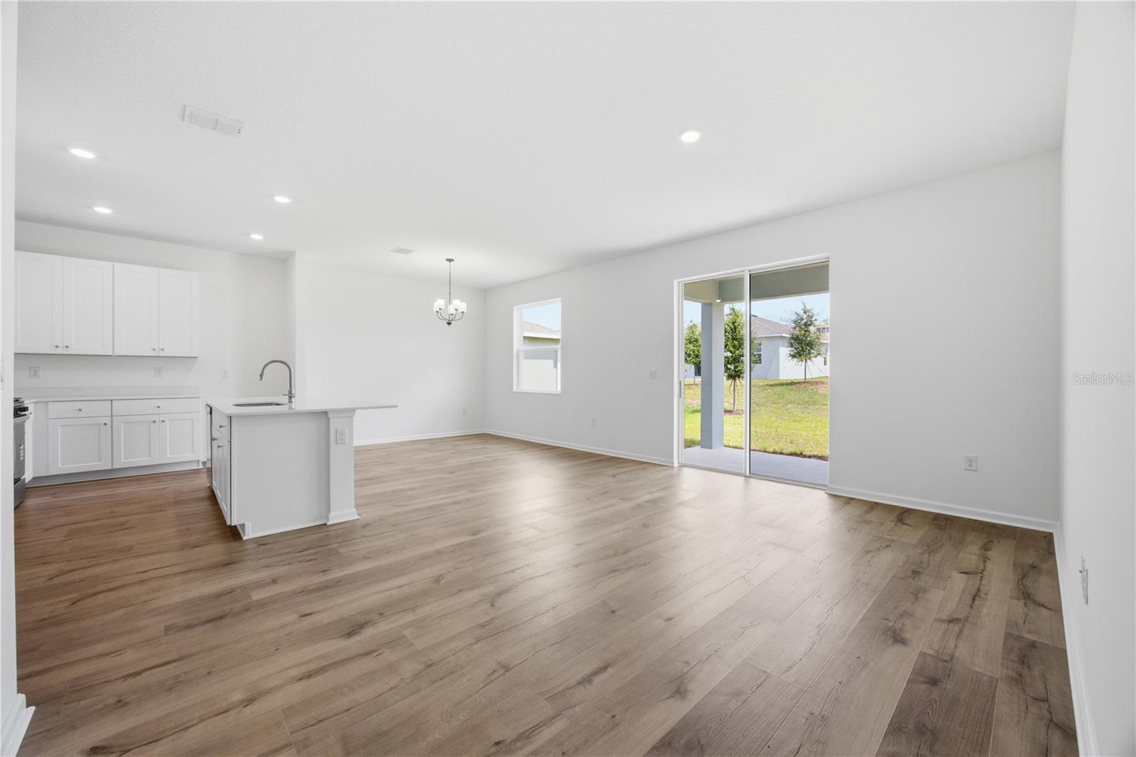 5727 Hiawassee, Okahumpka, FL 34762
