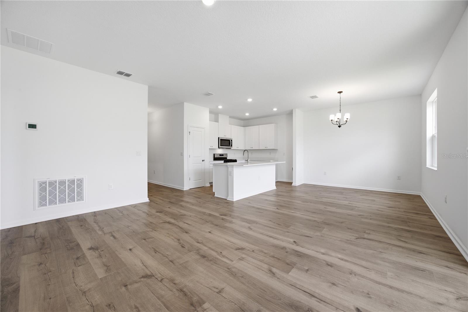 5727 Hiawassee, Okahumpka, FL 34762