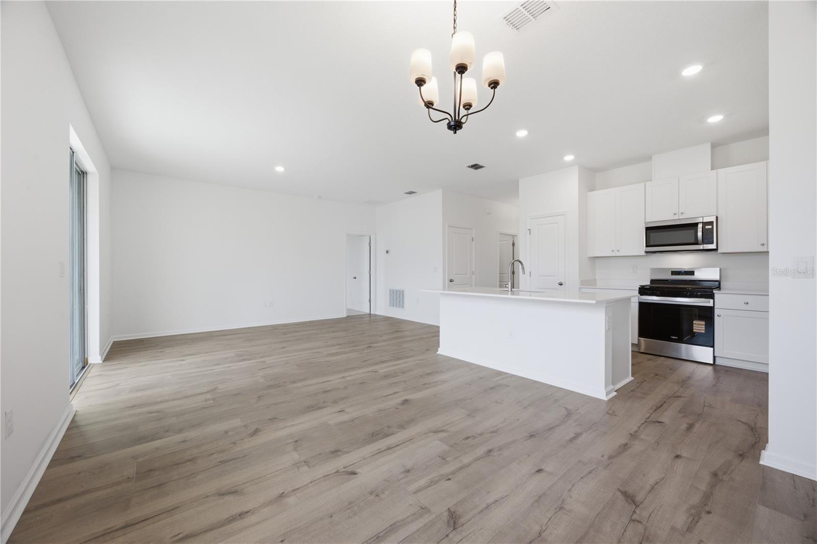 5727 Hiawassee, Okahumpka, FL 34762