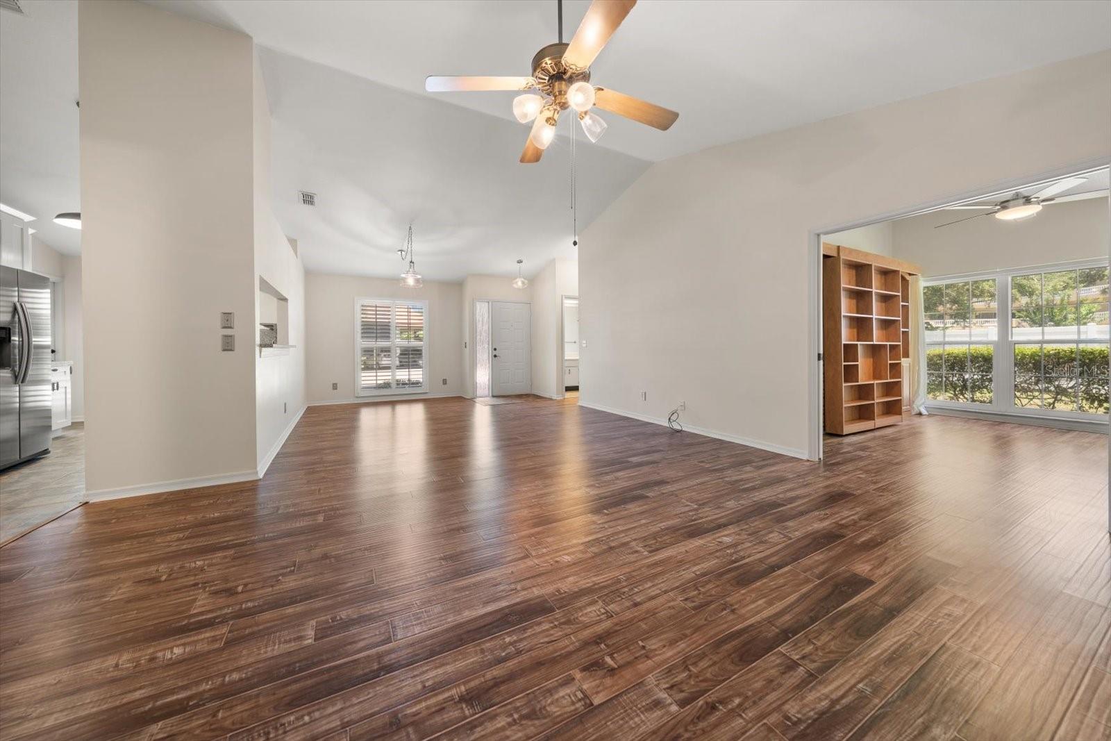 2069 Lakeview, Clearwater, FL 33763
