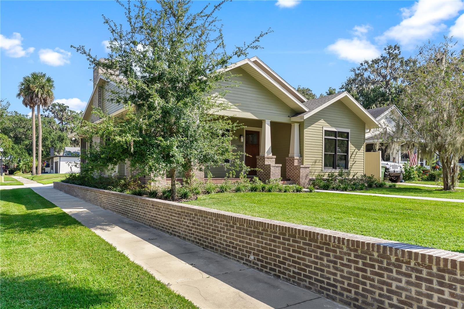 1000 9th, Leesburg, FL 34748