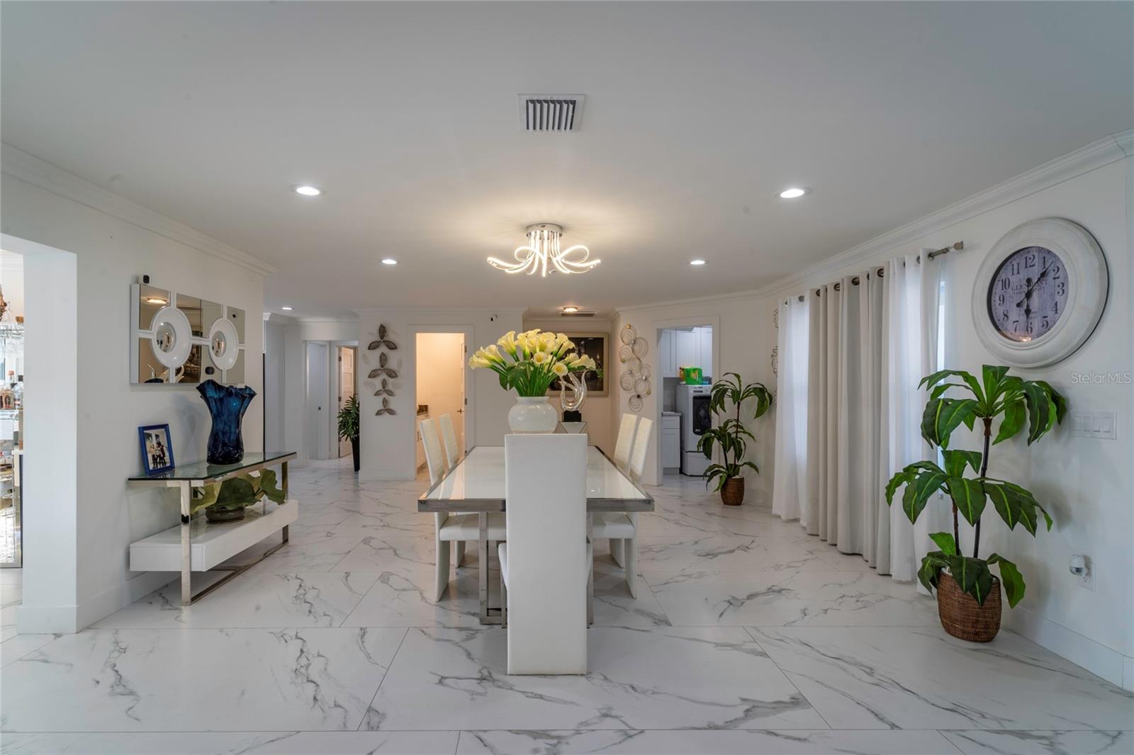 320 Harbor, Clearwater Beach, FL 33767