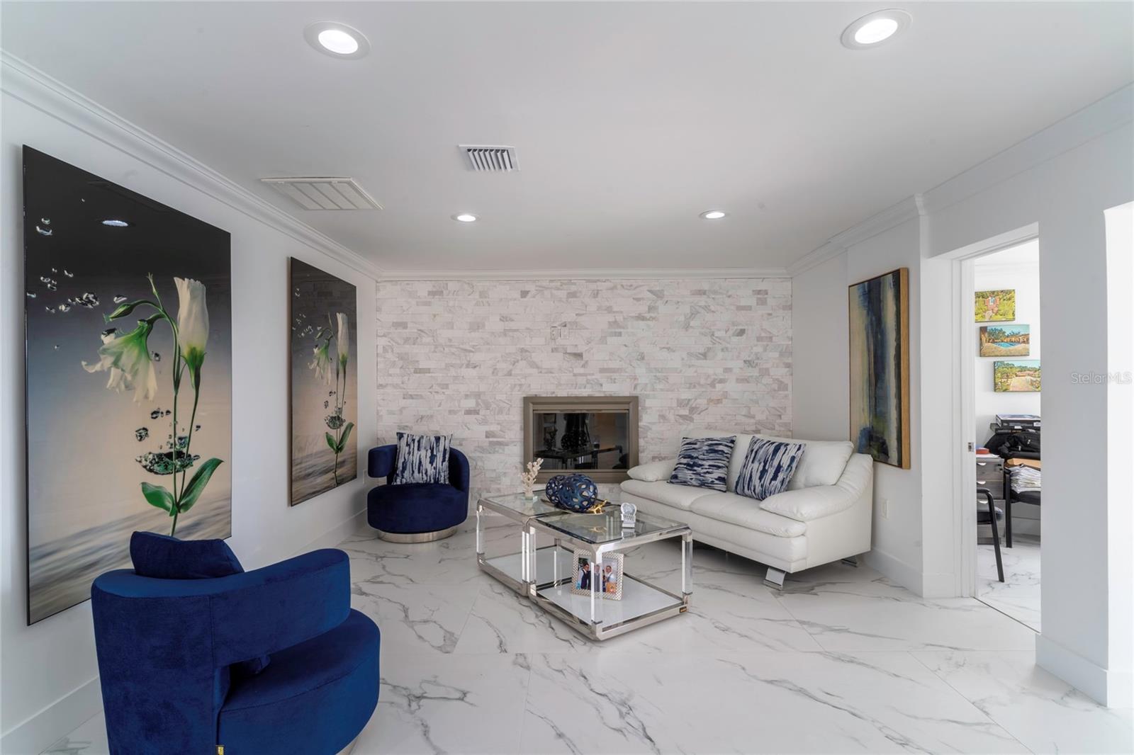 320 Harbor, Clearwater Beach, FL 33767