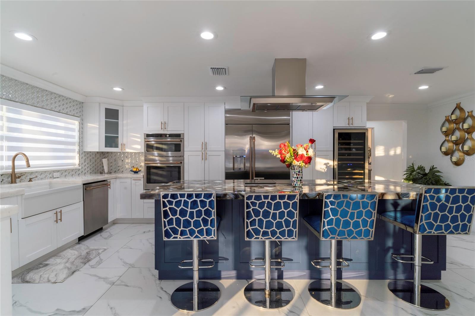 320 Harbor, Clearwater Beach, FL 33767