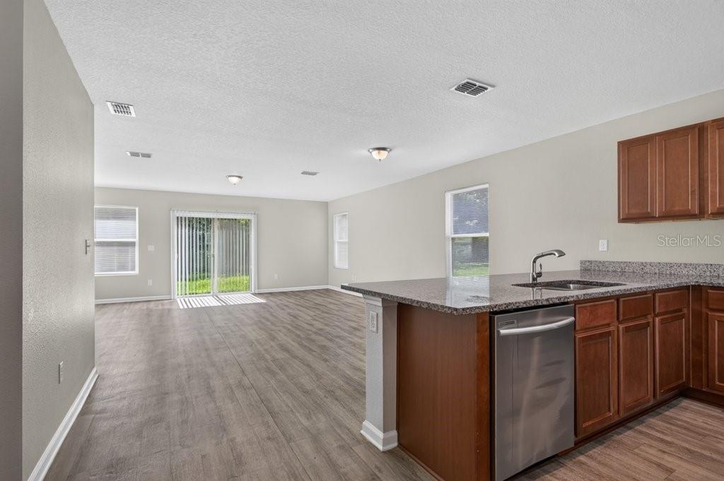 7082 Plymouth Grove, Jacksonville, FL 32220