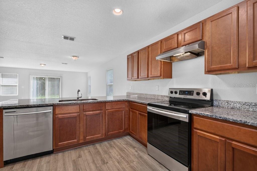 7082 Plymouth Grove, Jacksonville, FL 32220