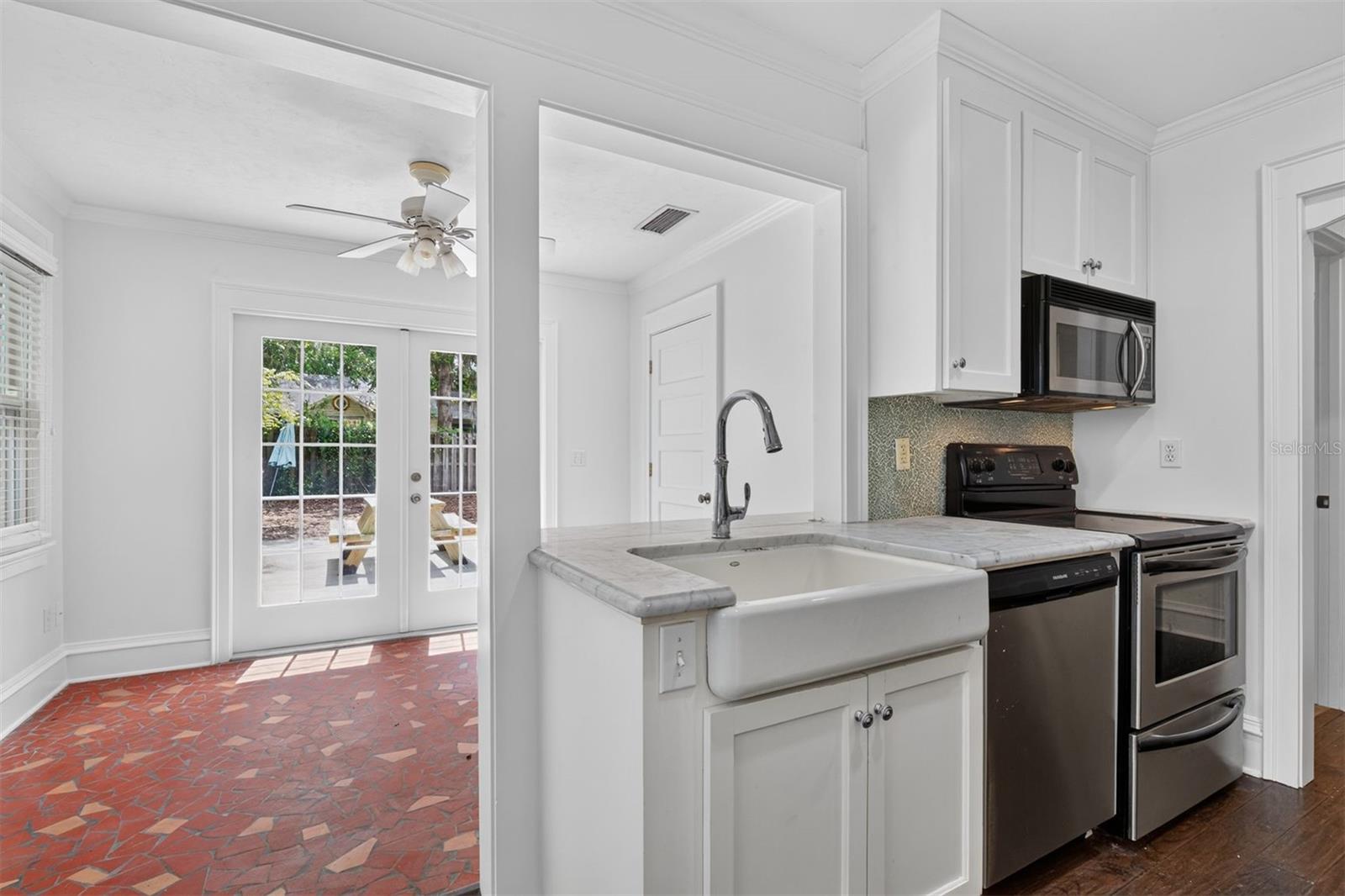 433 7th, Gainesville, FL 32601