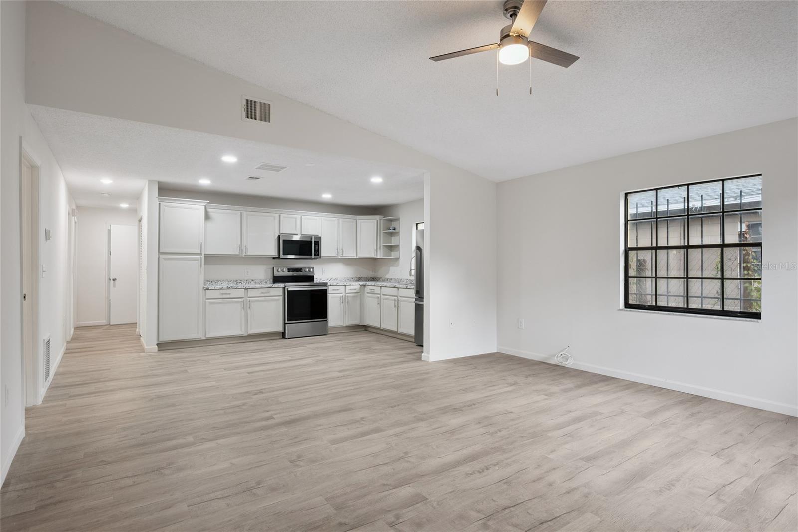 716 Grove, Orlando, FL 32805
