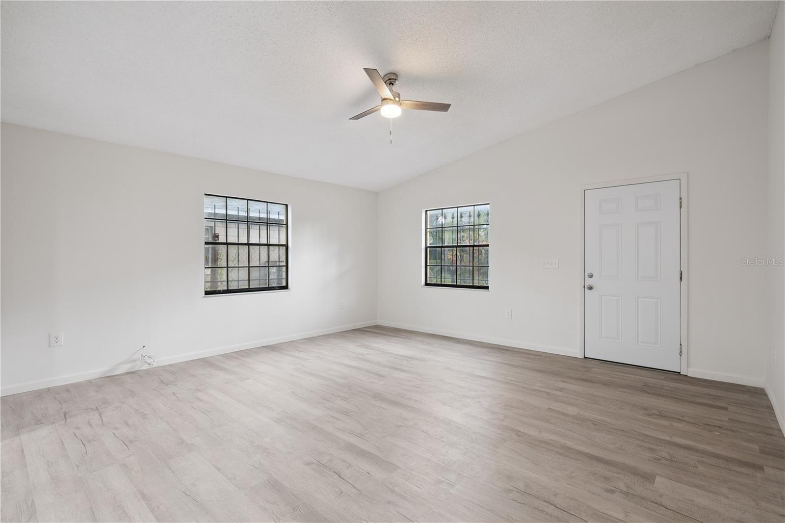 716 Grove, Orlando, FL 32805