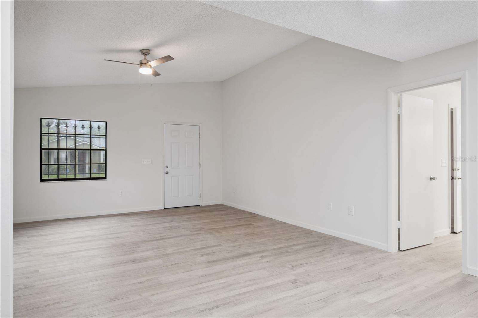716 Grove, Orlando, FL 32805