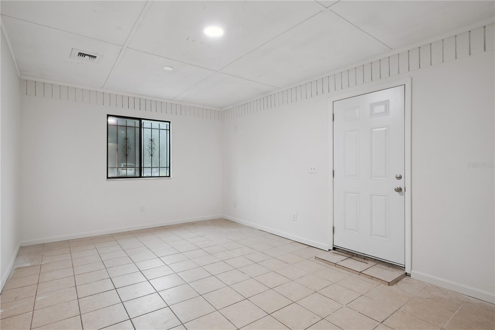 716 Grove, Orlando, FL 32805