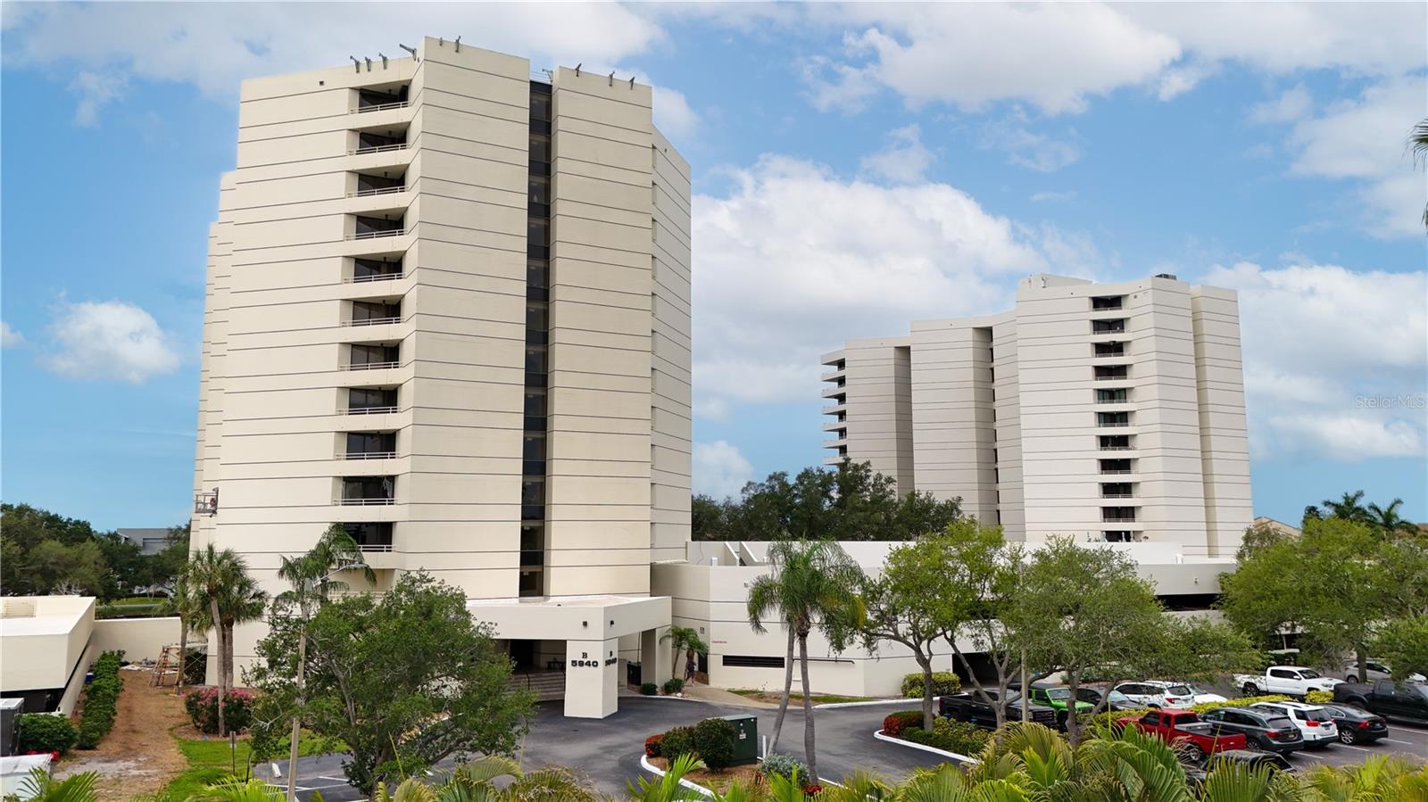 5940 Pelican Bay Unit 504, St Petersburg, FL 33707