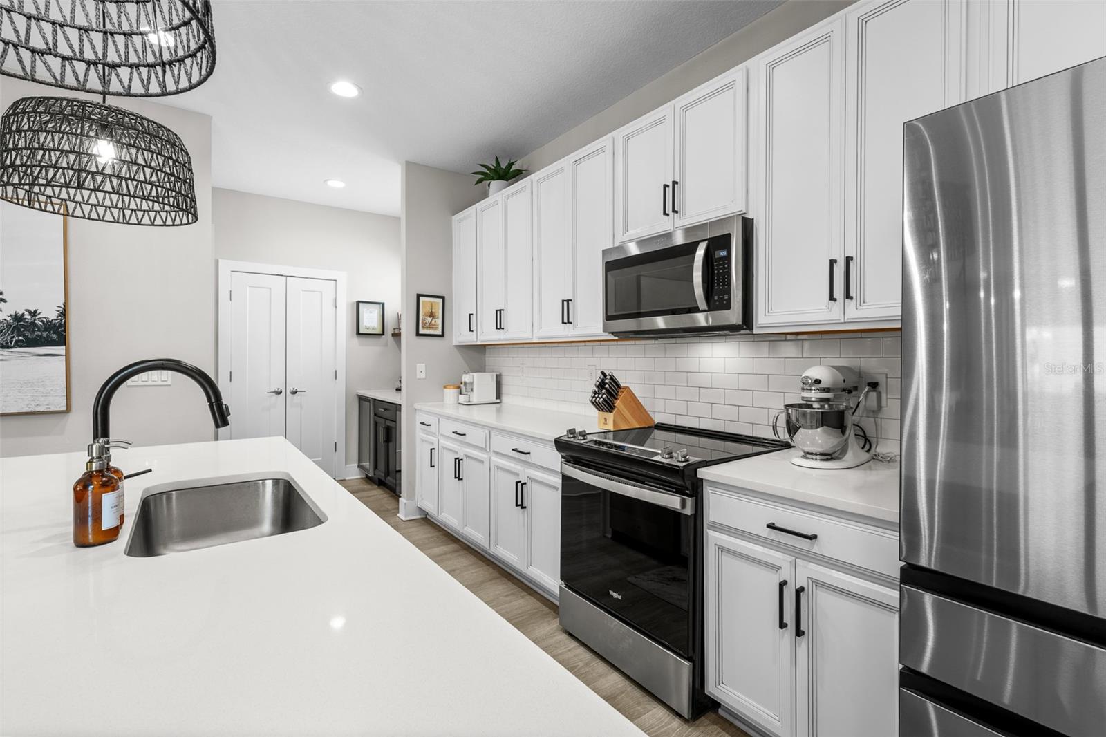 2522 12th, St Petersburg, FL 33713