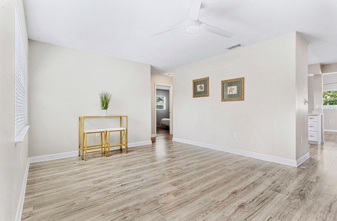 5127 Caesar, St Petersburg, FL 33712