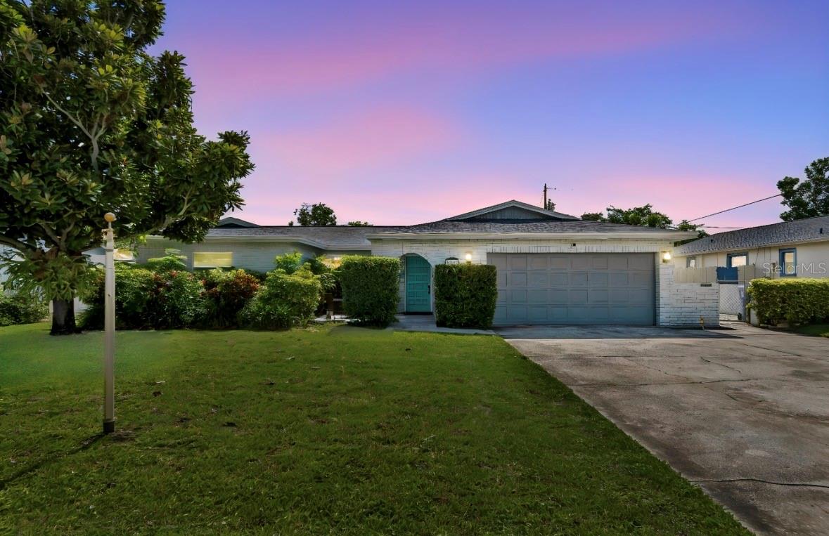 5127 Caesar, St Petersburg, FL 33712