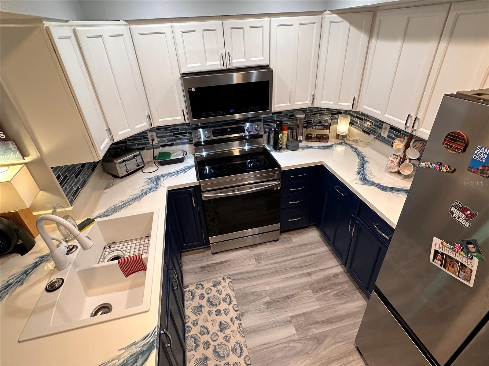 9470 Joel, Seminole, FL 33777