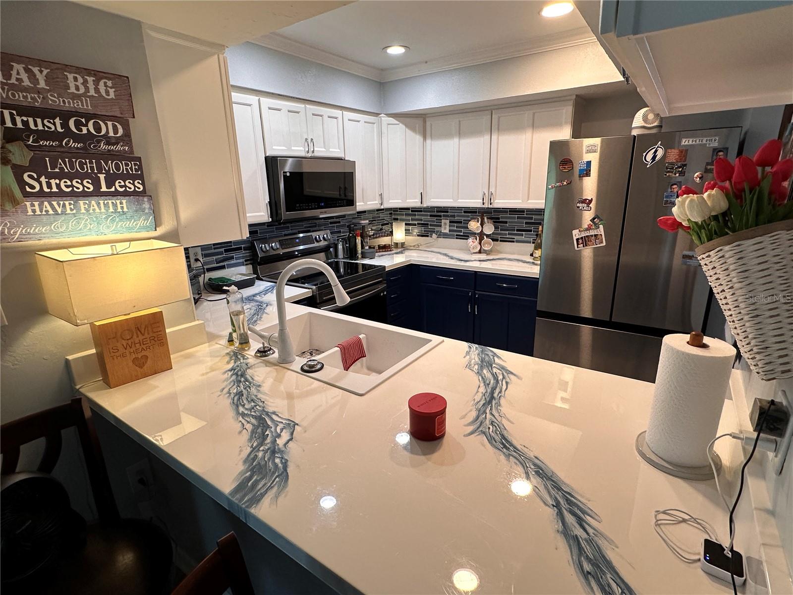 9470 Joel, Seminole, FL 33777