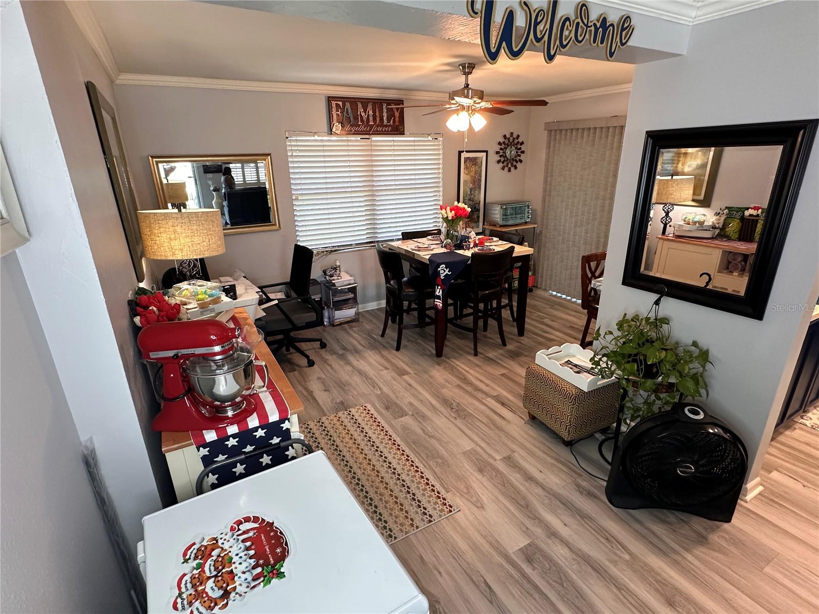 9470 Joel, Seminole, FL 33777
