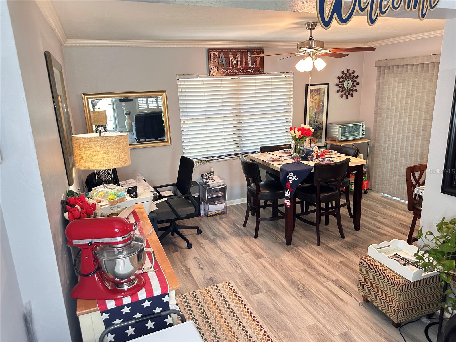 9470 Joel, Seminole, FL 33777