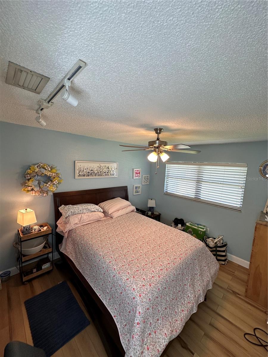 9470 Joel, Seminole, FL 33777
