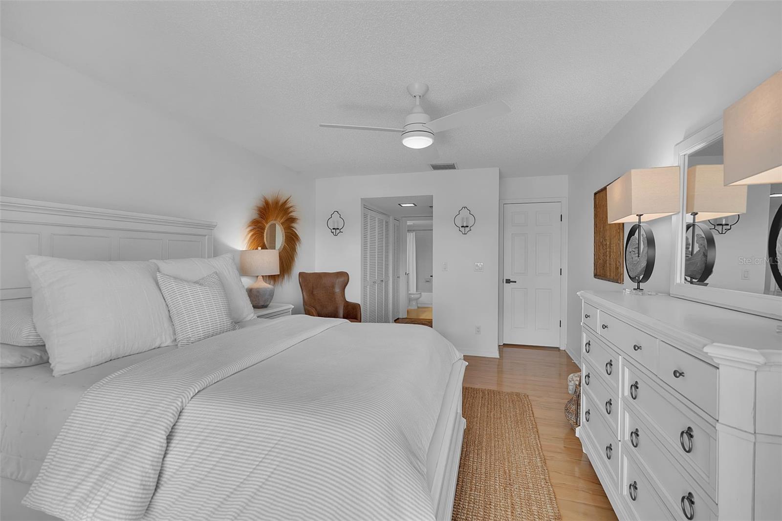 1142 Bird Bay Unit 301, Venice, FL 34285