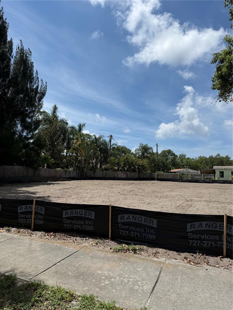3531 Dr Mlk Jr., St Petersburg, FL 33704