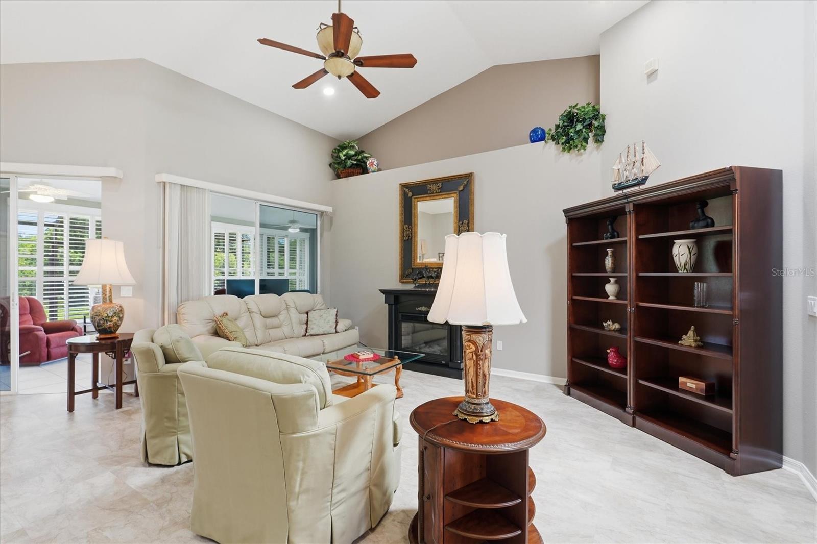 6042 Landings, Lady Lake, FL 32159