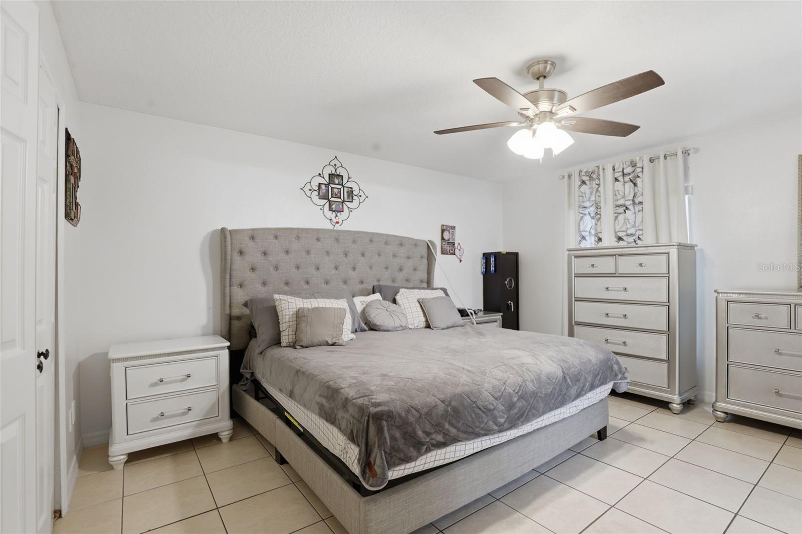 1911 Gadsen, Orlando, FL 32812