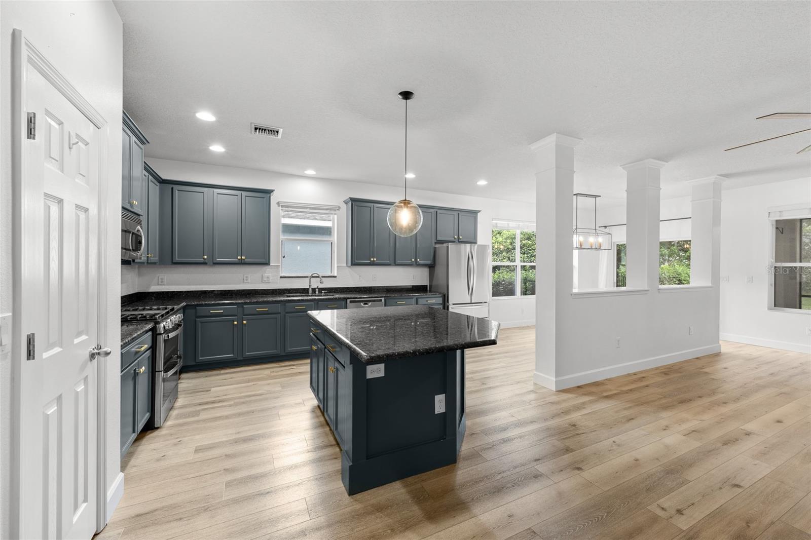 15814 Starling Water, Lithia, FL 33547
