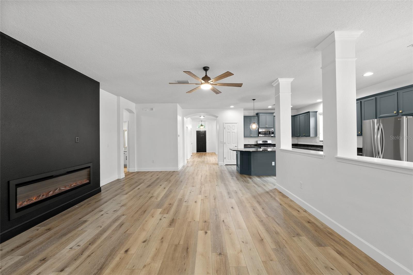15814 Starling Water, Lithia, FL 33547