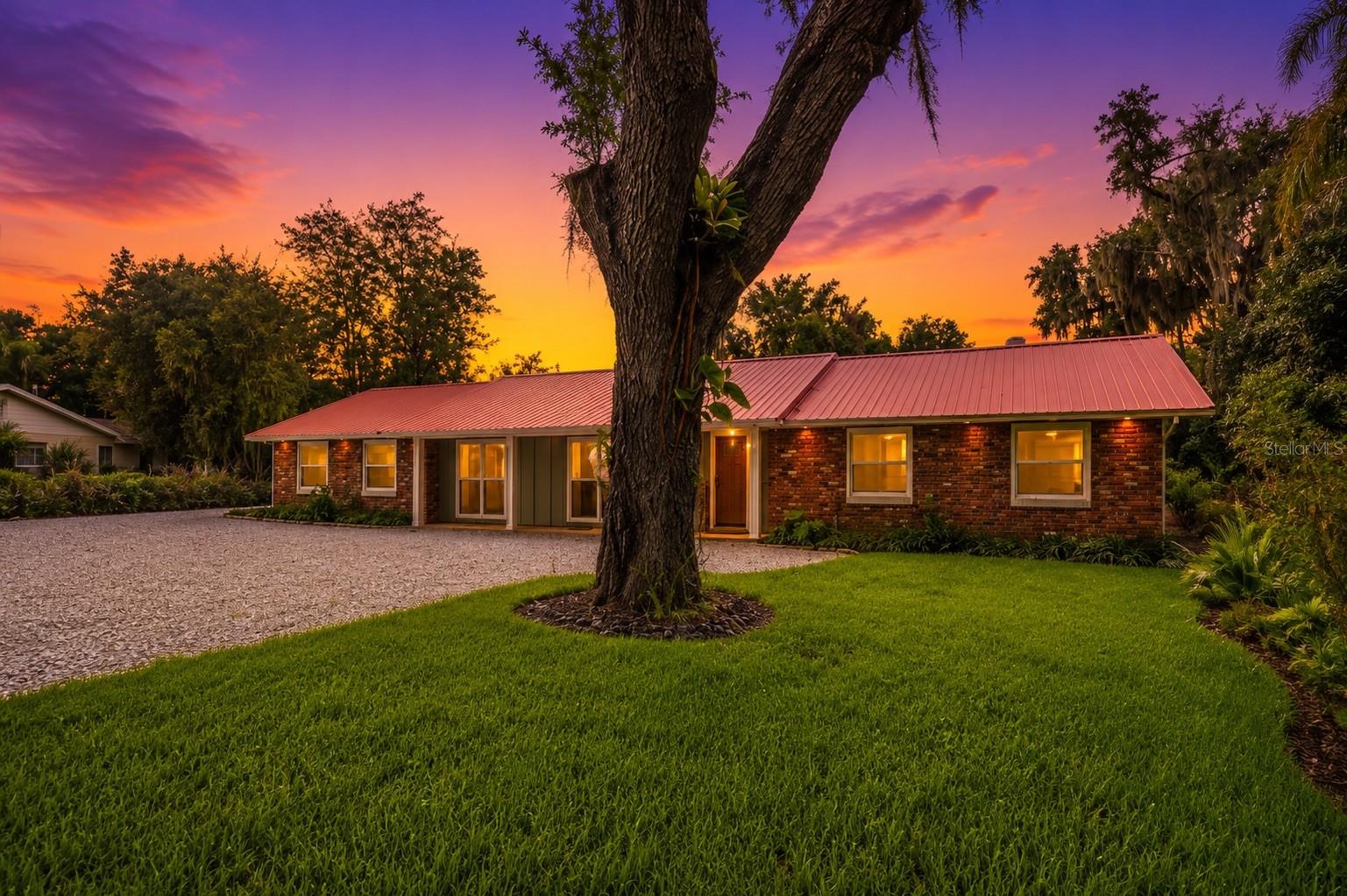 2072 Lake Ariana, Auburndale, FL 33823