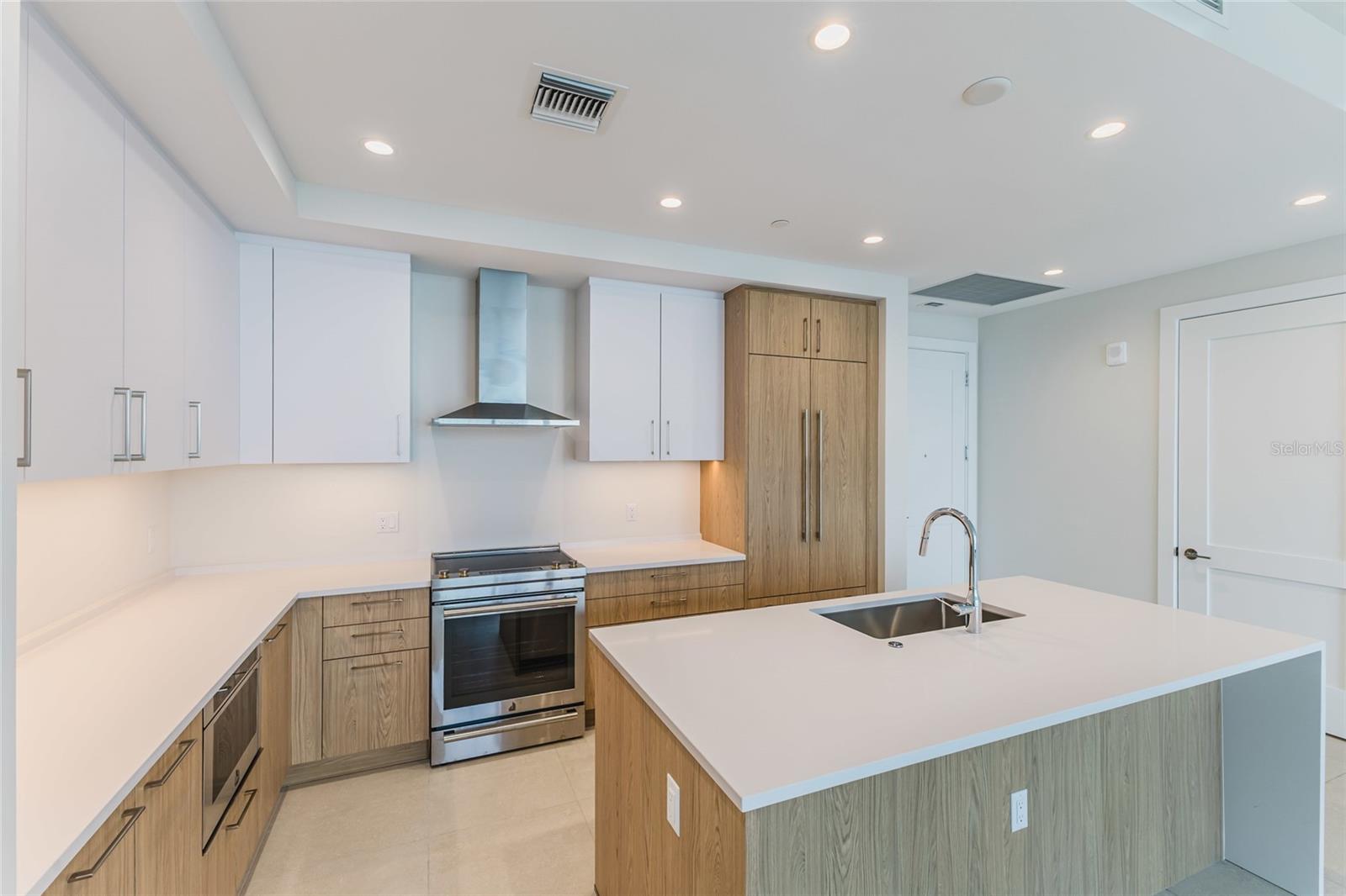 275 1st Unit 3908, St Petersburg, FL 33701
