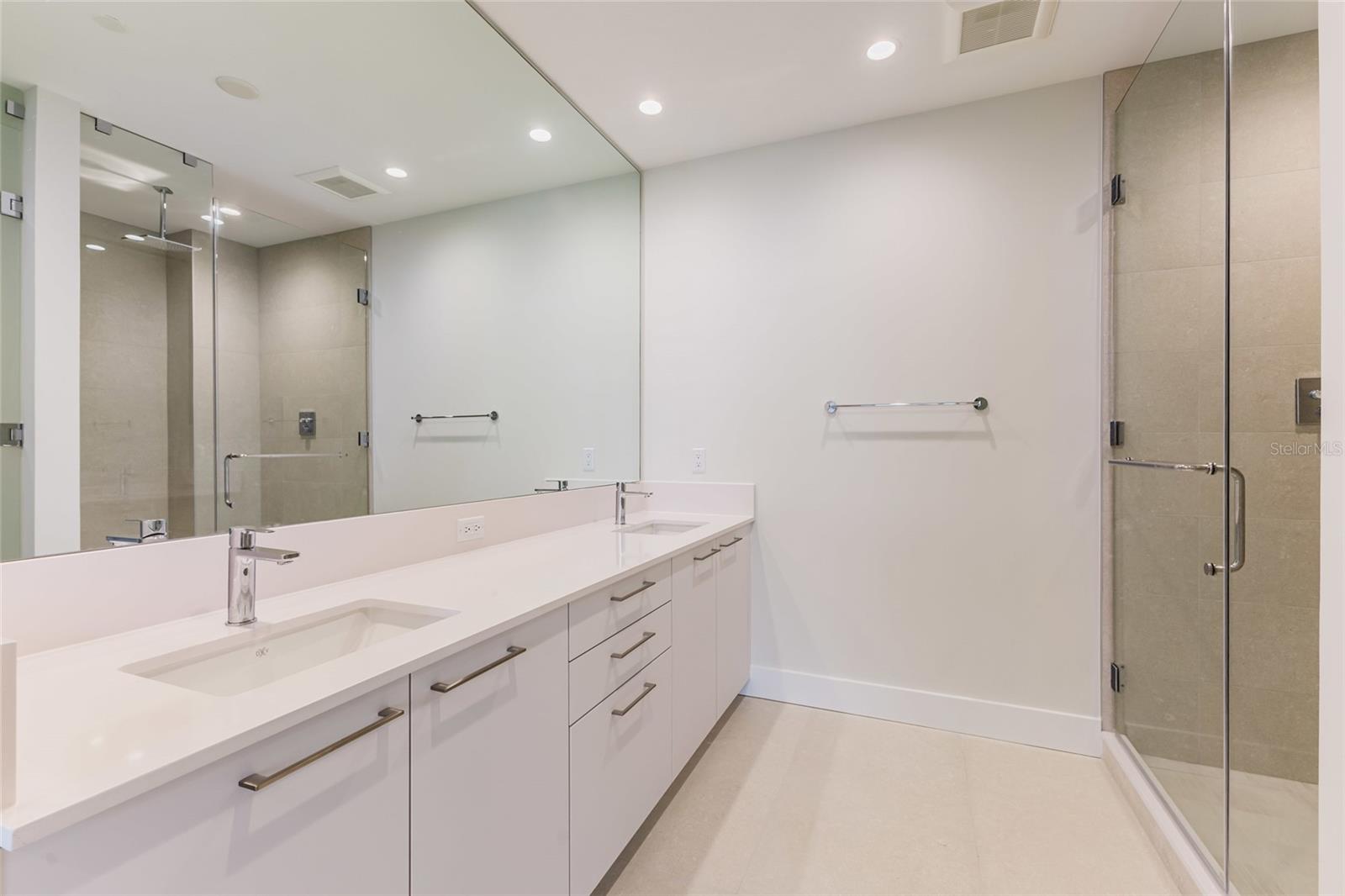 275 1st Unit 3908, St Petersburg, FL 33701