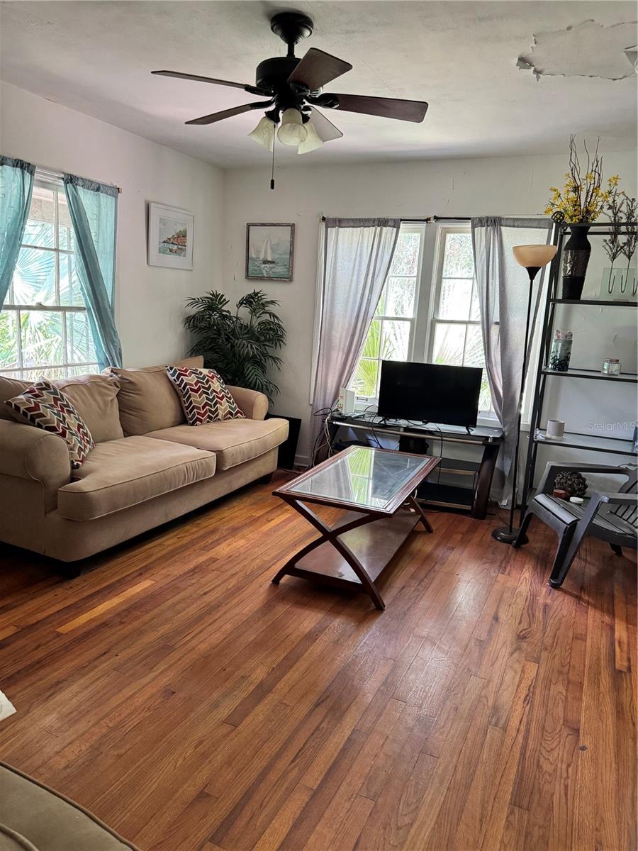1119 25th, Gainesville, FL 32609