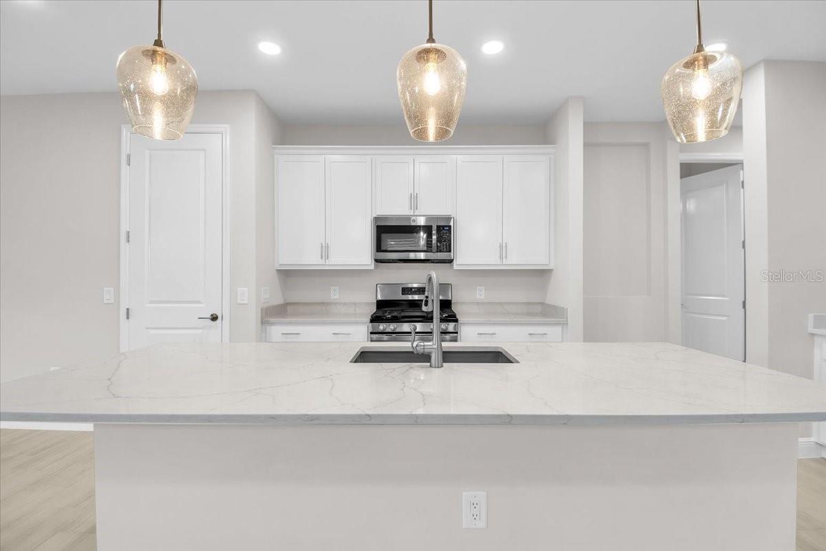 1099 Waterline, Sarasota, FL 34240