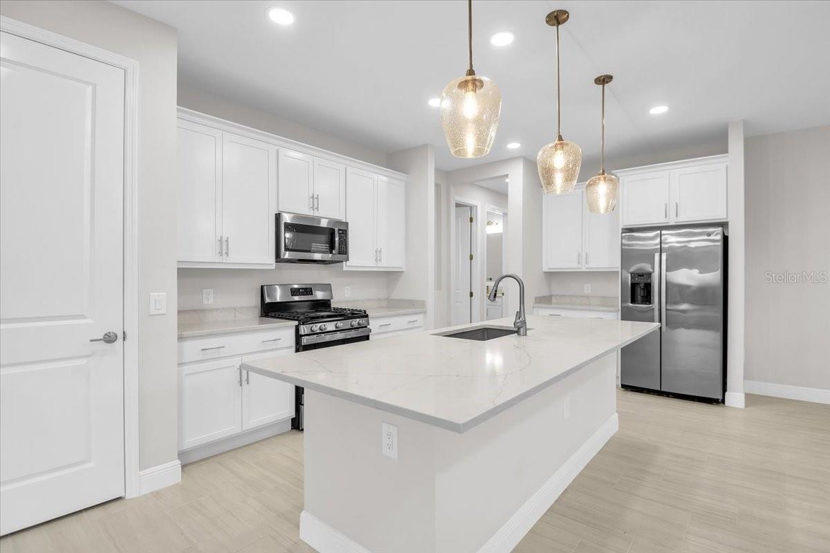 1099 Waterline, Sarasota, FL 34240