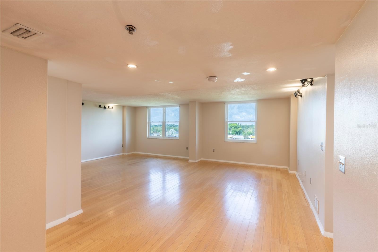701 Madison Unit 502, Clearwater, FL 33756
