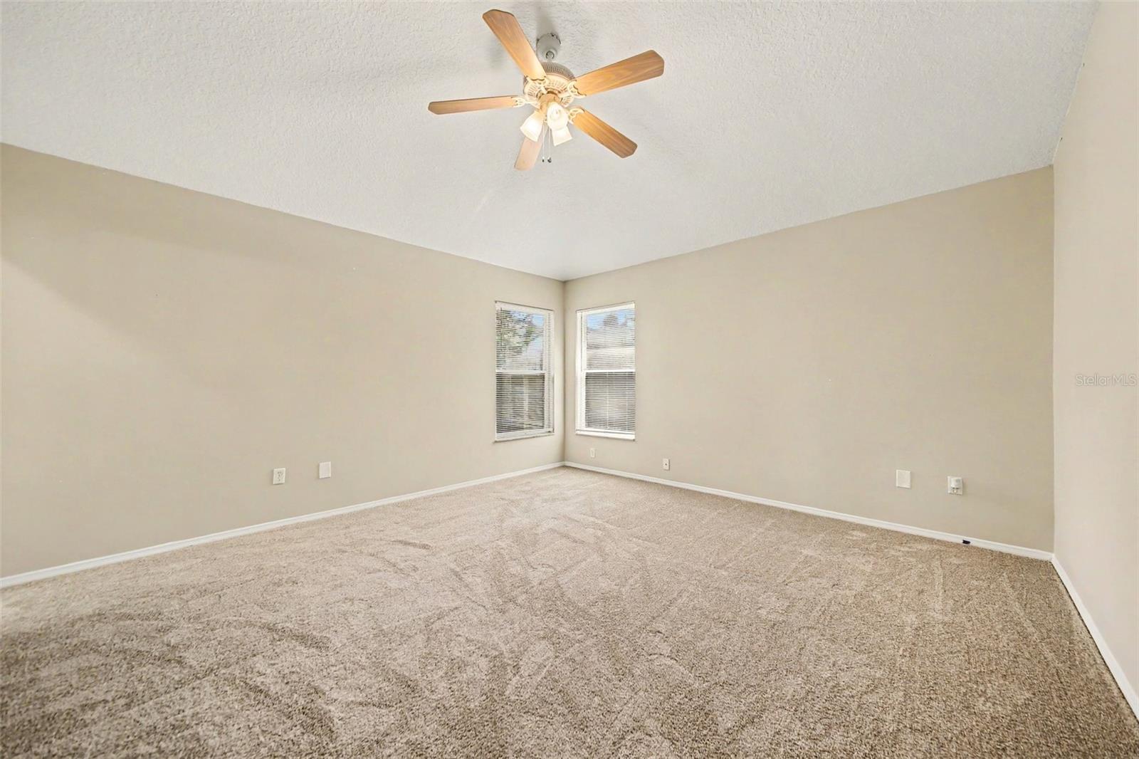 1077 Sugarberry, Oviedo, FL 32765