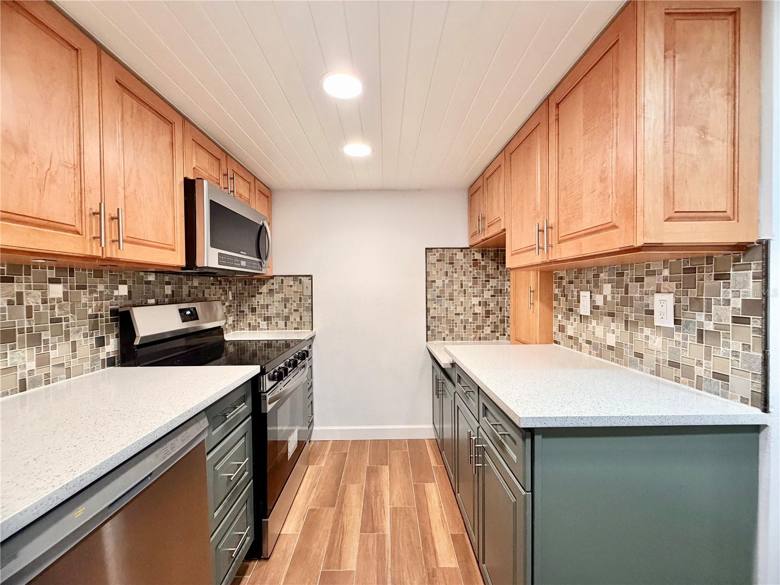 7400 Sun Island Unit 111, South Pasadena, FL 33707