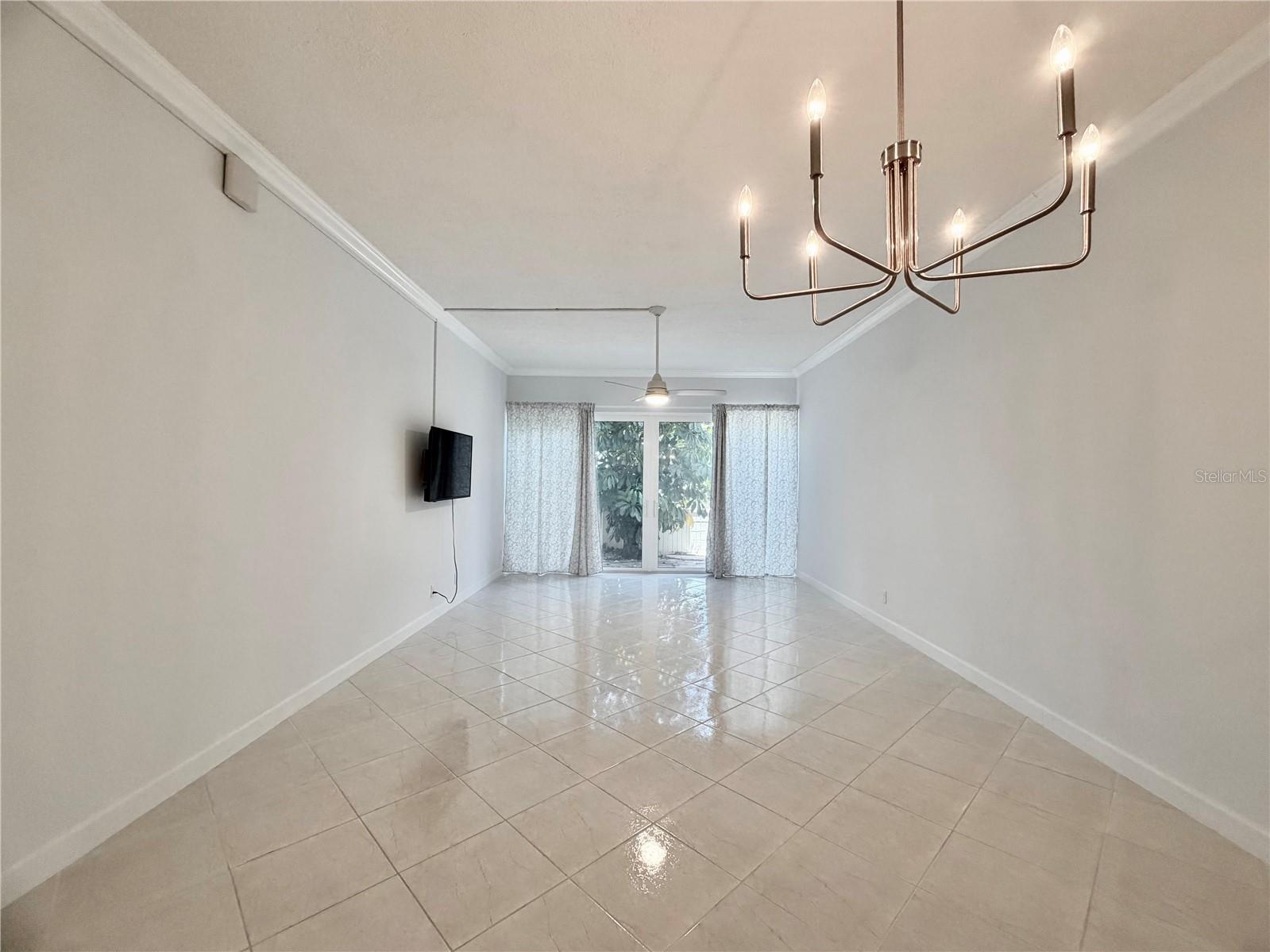 7400 Sun Island Unit 111, South Pasadena, FL 33707