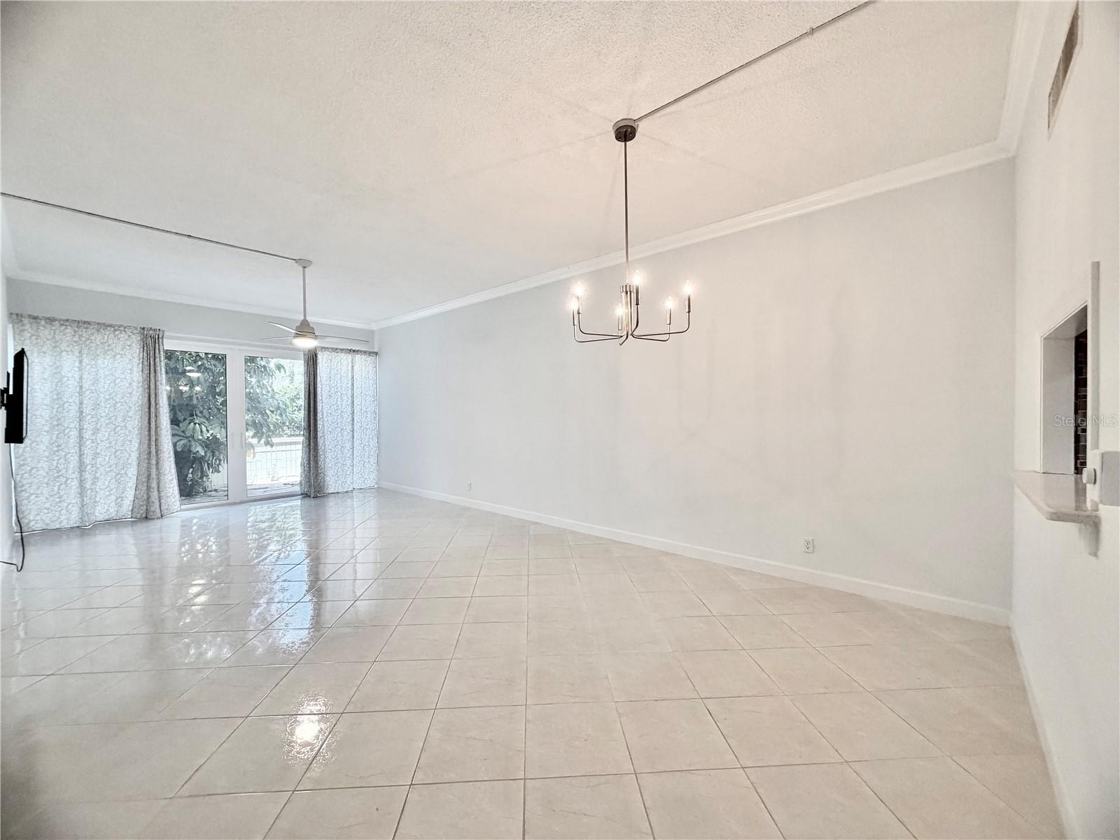7400 Sun Island Unit 111, South Pasadena, FL 33707